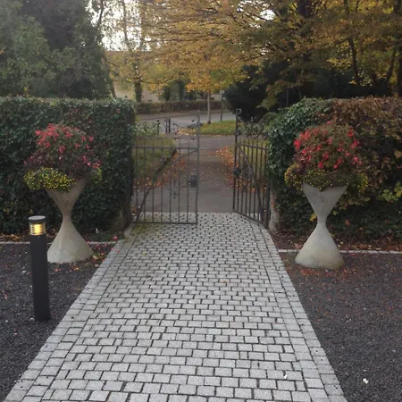 فندق Hotel/restaurant Nicolai Torkel كونستانز